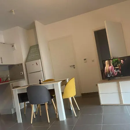 Bel Moderne Et Spacieux *